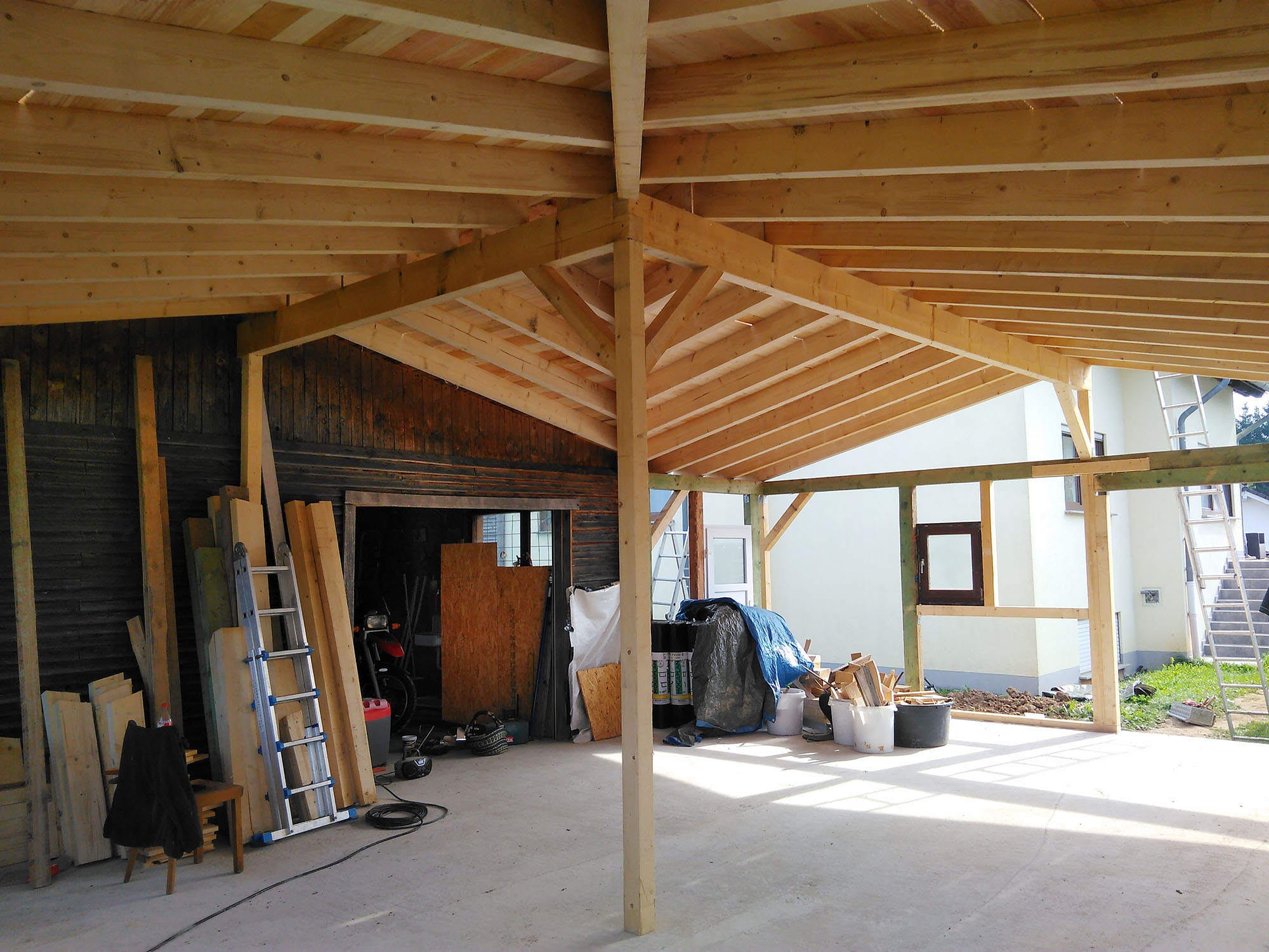 Zimmererarbeit im Detail – Holzbau von Sänger Konzeptdach